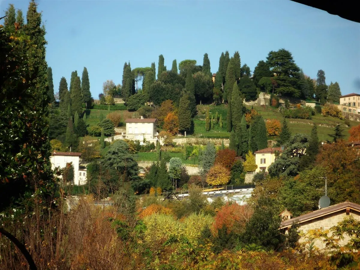 לינה וארוחת בוקר ברגמו La Casa Dell'Architetto